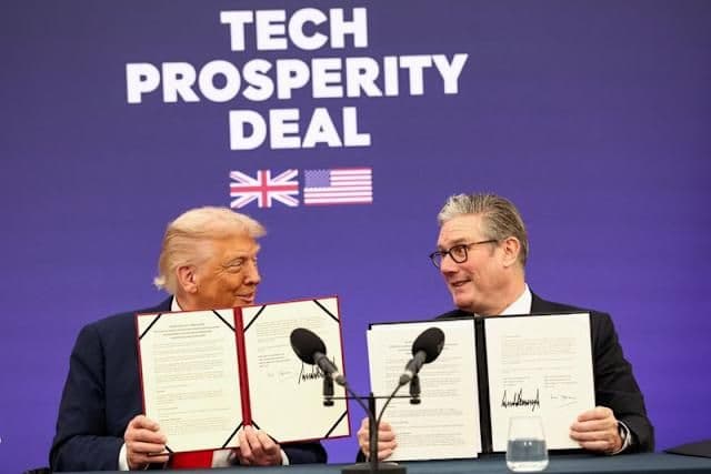 Tremenda vacilada de Trump a Starmer